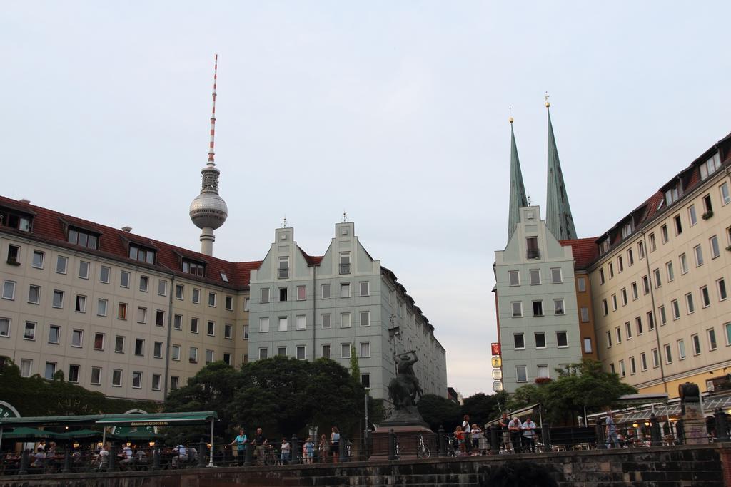 Hotel Und Restaurant Kranichsberg Woltersdorf  Экстерьер фото