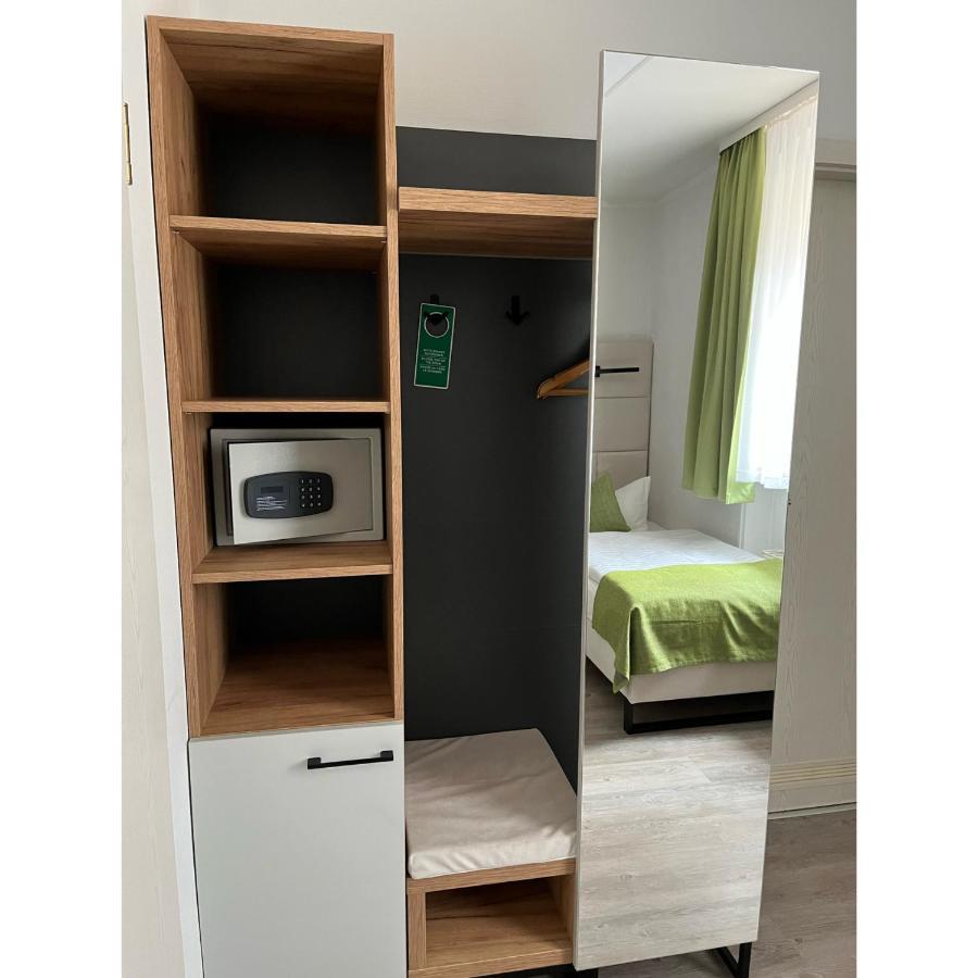 Hotel Und Restaurant Kranichsberg Woltersdorf  Экстерьер фото