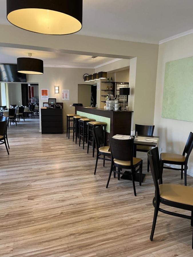 Hotel Und Restaurant Kranichsberg Woltersdorf  Экстерьер фото