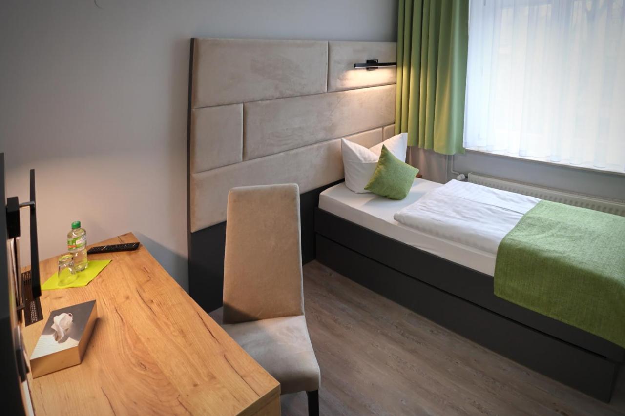 Hotel Und Restaurant Kranichsberg Woltersdorf  Экстерьер фото