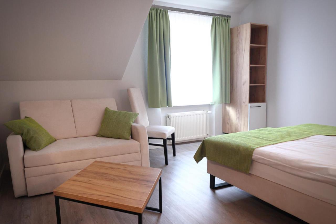 Hotel Und Restaurant Kranichsberg Woltersdorf  Экстерьер фото
